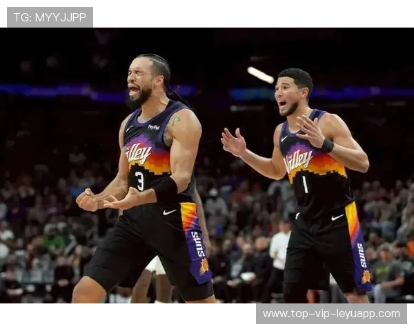 太阳全员爆发，布克与保罗的组合打爆步行者